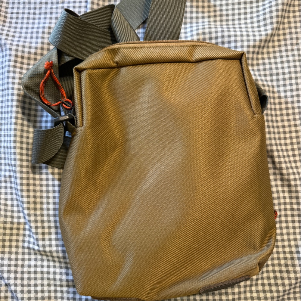 North face messenger back